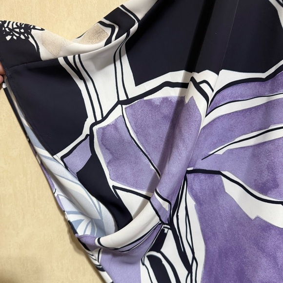 Chicos Floral Surplice Poncho Blouse Purple Floral Faux Wrap - Picture 3 of 5